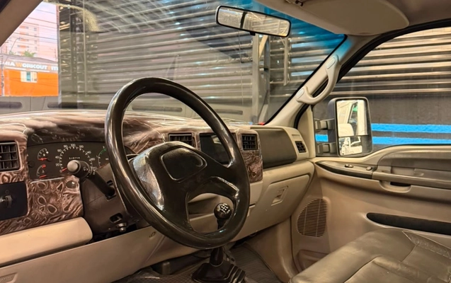imagem-https://www.socarrao.com.br/sc-vehicle-images-prod/2966966/1785507187309-ZDA5MDFmNjctMDE1NS00OTRmLWFmNmUtODEyNjAwNGQzNjQ5LmpwZWc.jpeg
