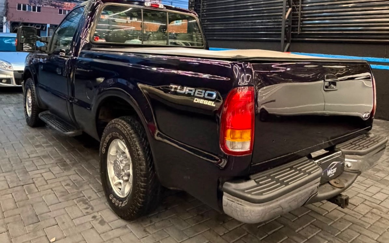 imagem-https://www.socarrao.com.br/sc-vehicle-images-prod/2966966/1785507187571-ZTUzOTliODUtMmVkNS00ZGRmLTk2MjctMTFiZDE3NzBhOTg1LmpwZWc.jpeg