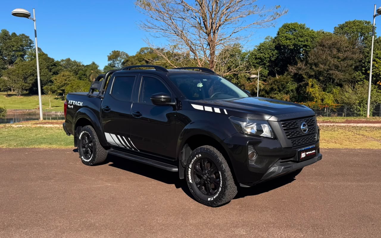 Nissan Frontier 2023 Preto — foto 1 de 3