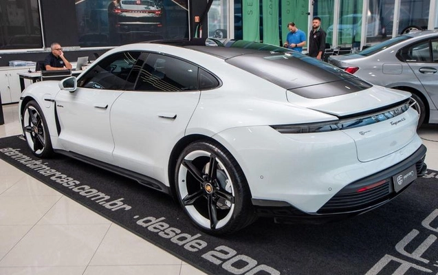 imagem-https://www.socarrao.com.br/sc-vehicle-images-prod/2967157/1787594573201-8332426_3_B_5fd6fbe8e9.jpeg