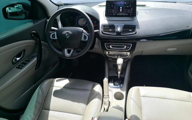 imagem-https://www.socarrao.com.br/sc-vehicle-images-prod/2967530/1786114880630-8333070_20_B_4dec9907e8.jpg