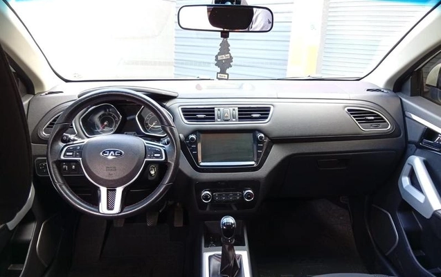 imagem-https://www.socarrao.com.br/sc-vehicle-images-prod/2967566/1786981359064-8311840_17_B_eb50f48f6e.jpeg