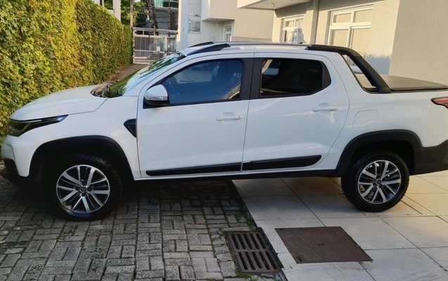 imagem-https://www.socarrao.com.br/sc-vehicle-images-prod/2967625/1785509101754-MTEzNDEzMjYtNTc0Yy00ODg5LTkwOTItNDFmMTk5ZTBlZDlhLmpwZWc.jpeg