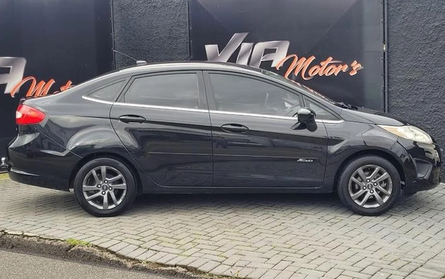 imagem-https://www.socarrao.com.br/sc-vehicle-images-prod/2967668/1786801041523-8332806_3_B_a8e2336121.jpeg