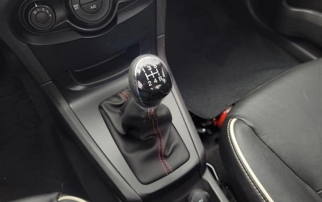 imagem-https://www.socarrao.com.br/sc-vehicle-images-prod/2967668/1786801041524-8332806_8_B_09c49b301d.jpeg