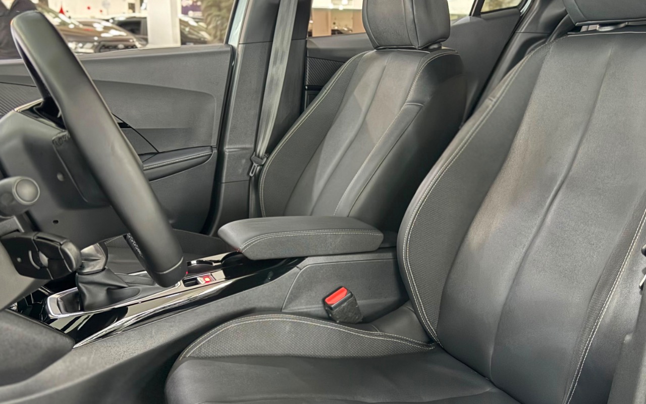 imagem-https://www.socarrao.com.br/sc-vehicle-images-prod/2967696/1785508868099-MjhiNGFiNjktNDk5MC00NjI2LTg1ZDUtZTBmNGM0Yzk1MTY5LmpwZWc.jpeg