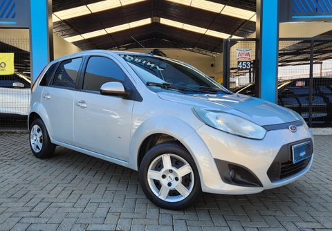 Ford Fiesta 2014 Prata — foto 1 de 3