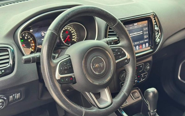 imagem-https://www.socarrao.com.br/sc-vehicle-images-prod/2968065/1789388477669-8325731_8_B_4acdd233e4.jpeg