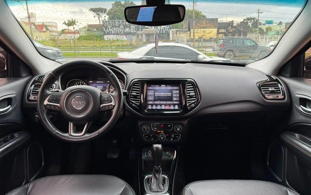imagem-https://www.socarrao.com.br/sc-vehicle-images-prod/2968065/1789388477671-8325731_18_B_e0b1b7e677.jpeg