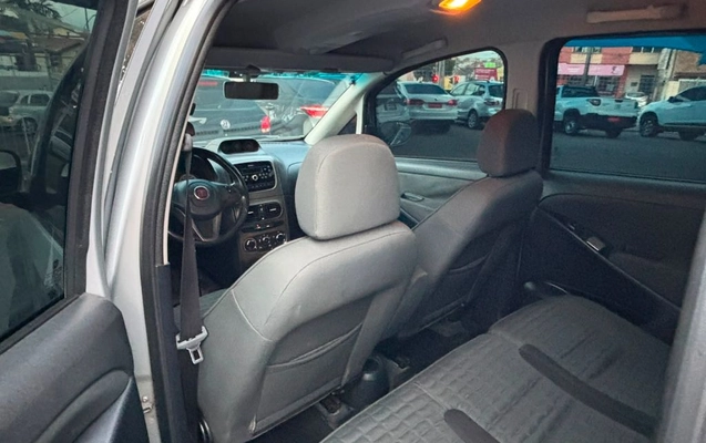 imagem-https://www.socarrao.com.br/sc-vehicle-images-prod/2968093/1789488350421-gb-8ac0b49.jpeg
