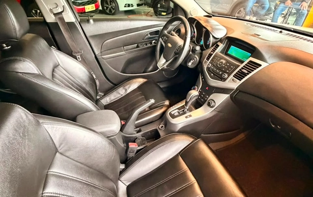 imagem-https://www.socarrao.com.br/sc-vehicle-images-prod/2968304/1785510524286-a5cfa157-7d93-40fd-b5c5-ed8f506c4f93.jpg