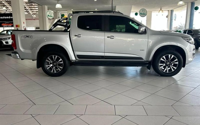imagem-https://www.socarrao.com.br/sc-vehicle-images-prod/2968636/1789657652150-8333213_3_B_6068e8afce.jpeg