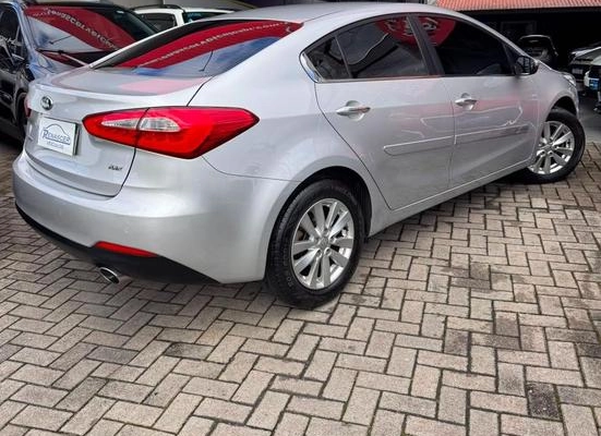 imagem-https://www.socarrao.com.br/sc-vehicle-images-prod/2968775/1789560037316-8335826_13_B_0c92560e00.jpeg