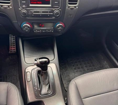 imagem-https://www.socarrao.com.br/sc-vehicle-images-prod/2968775/1789560037332-8335826_1_B_bdab68f726.jpeg