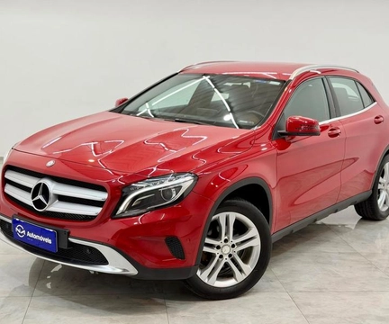 Mercedes-Benz GLA 200 2017 Vermelho — foto 1 de 3