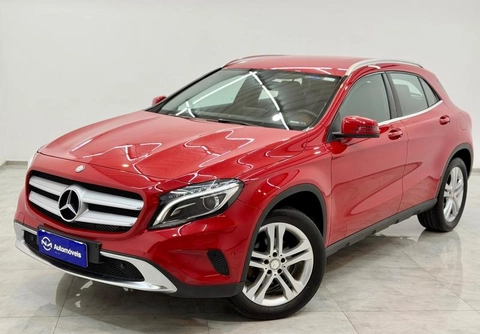 Mercedes-Benz GLA 200 2017 Vermelho — foto 1 de 3