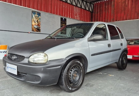 Chevrolet Corsa 2001 Prata — foto 1 de 3