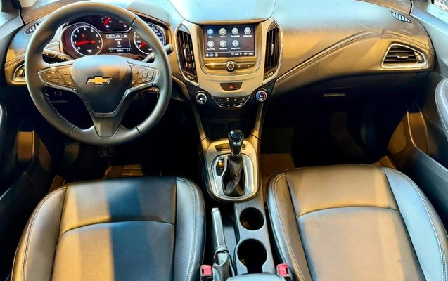 imagem-https://www.socarrao.com.br/sc-vehicle-images-prod/2969178/1791027340150-8335912_13_B_6ca9cd8d38.jpeg