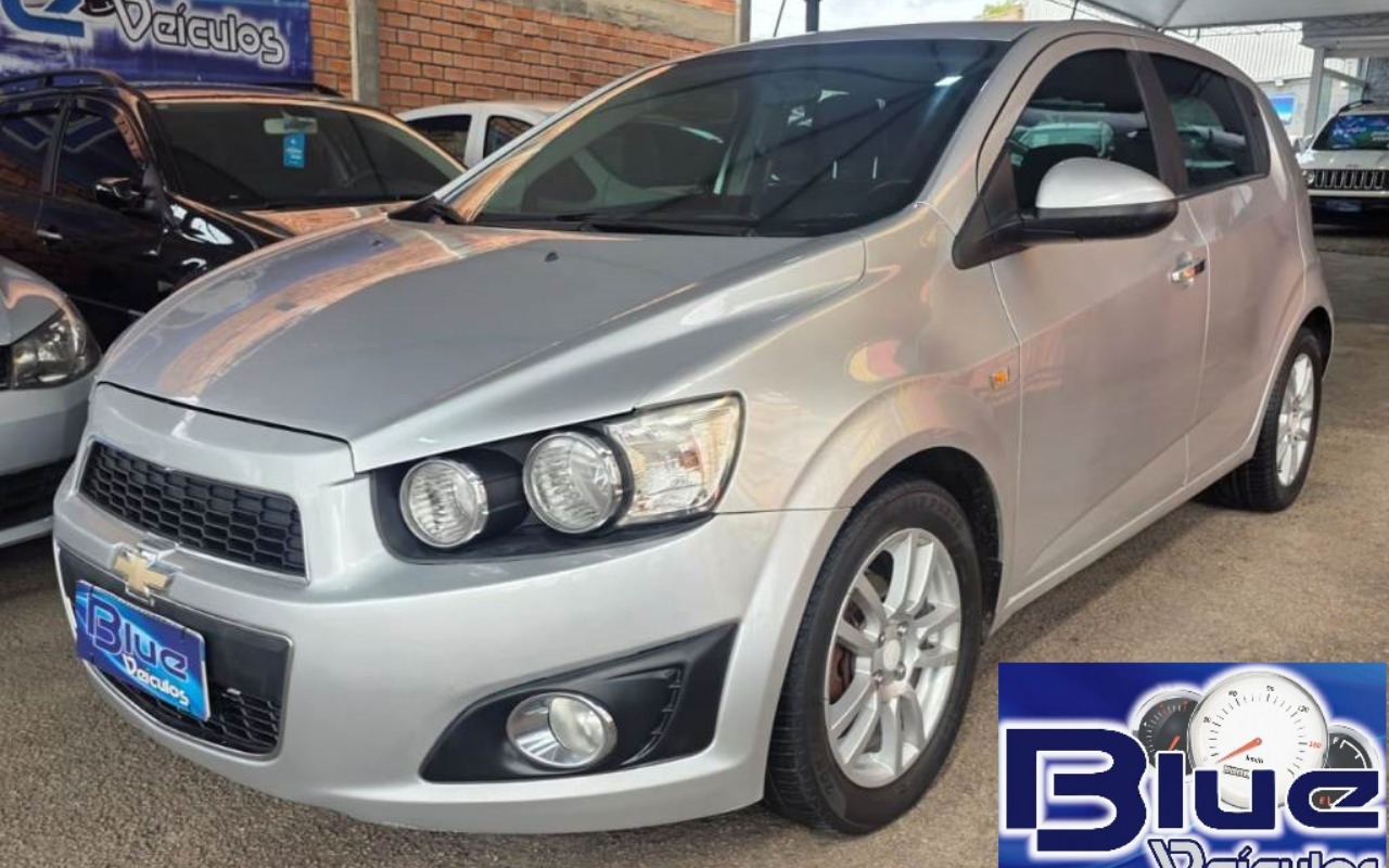 Chevrolet Sonic 2013 Prata — foto 1 de 3