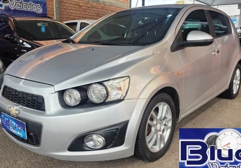 Chevrolet Sonic 2013 Prata — foto 1 de 3