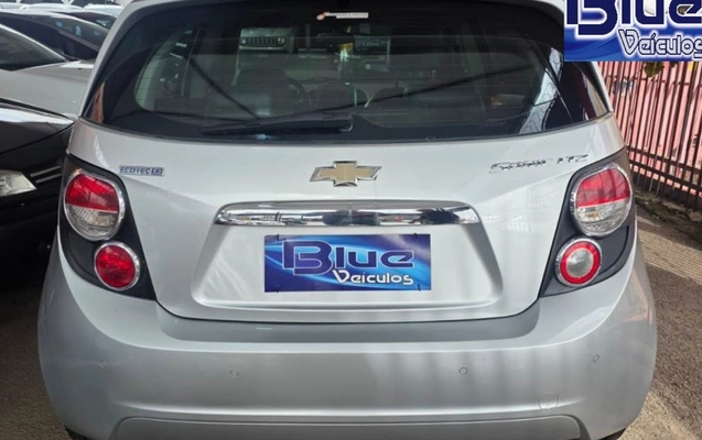imagem-https://www.socarrao.com.br/sc-vehicle-images-prod/2969282/1785512985044-aWNvNi5qcGVn.jpeg