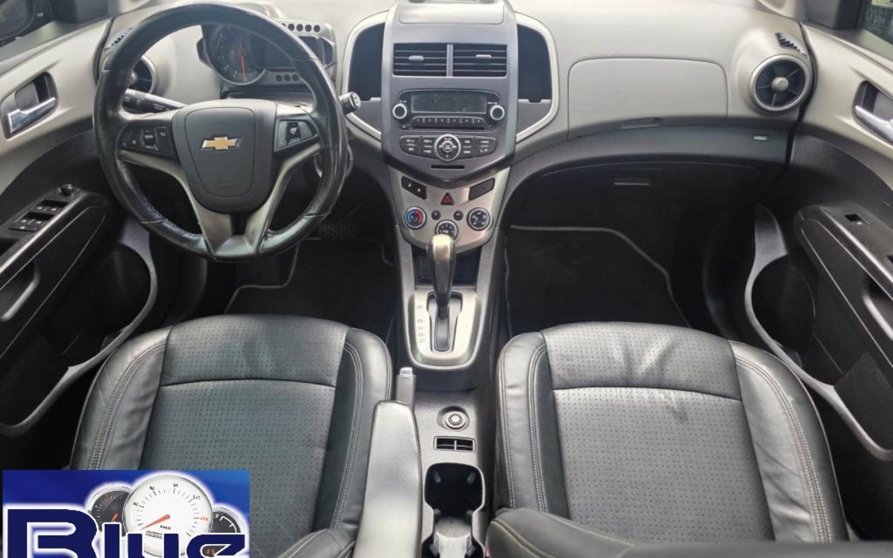 imagem-https://www.socarrao.com.br/sc-vehicle-images-prod/2969282/1785512985114-aWNvNy5qcGVn.jpeg