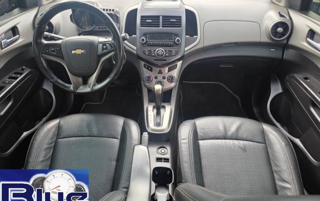 imagem-https://www.socarrao.com.br/sc-vehicle-images-prod/2969282/1785512985114-aWNvNy5qcGVn.jpeg