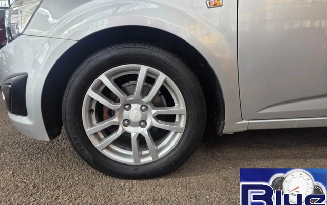 imagem-https://www.socarrao.com.br/sc-vehicle-images-prod/2969282/1785512985300-aWNvMTAuanBlZw.jpeg