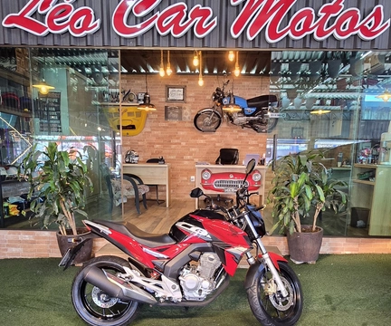 Honda CB 250 TWISTER/FLEXONE 2019 Vermelho — foto 1 de 3