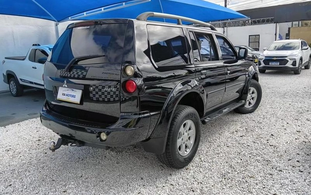 imagem-https://www.socarrao.com.br/sc-vehicle-images-prod/2969466/1787937477615-8335650_2_B_797e0b1788.jpeg