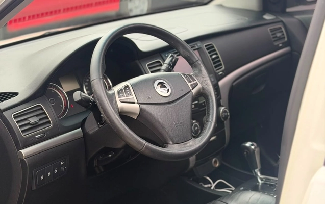 imagem-https://www.socarrao.com.br/sc-vehicle-images-prod/2970042/1785515294386-V2hhdHNBcHAgSW1hZ2UgMjAyNi0wNy0zMSBhdCAxMS4zOC4xOCAoMSkuanBlZw.jpeg