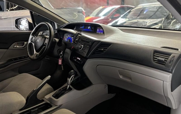 imagem-https://www.socarrao.com.br/sc-vehicle-images-prod/2970246/1788983402632-7992717_0_B_a1cc12cf6d.jpeg