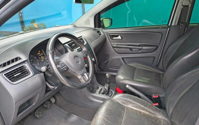 imagem-https://www.socarrao.com.br/sc-vehicle-images-prod/2970650/1785517031262-8290432_9_B_7ae252d9cf.jpeg