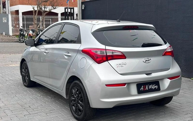imagem-https://www.socarrao.com.br/sc-vehicle-images-prod/2971288/1789049267529-8336453_6_B_e44159f5fd.jpeg