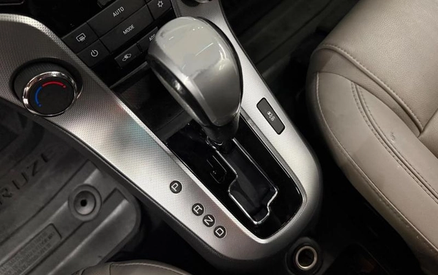 imagem-https://www.socarrao.com.br/sc-vehicle-images-prod/2971301/1789571190065-8335798_11_B_b7cdcc852a.jpeg