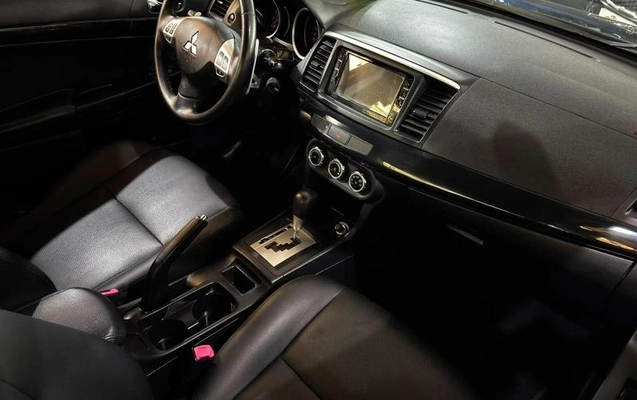 imagem-https://www.socarrao.com.br/sc-vehicle-images-prod/2971428/1787779983845-8336498_1_B_7684c1c871.jpeg