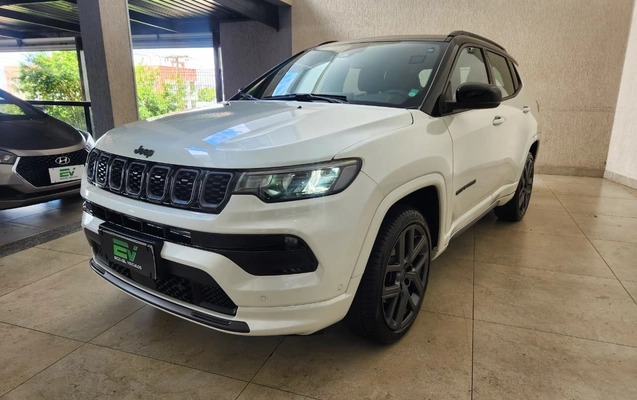imagem-https://www.socarrao.com.br/sc-vehicle-images-prod/29722/1775051950293-6249d83a-3685-4b0b-9ca4-0d1a96e93b30.jpg