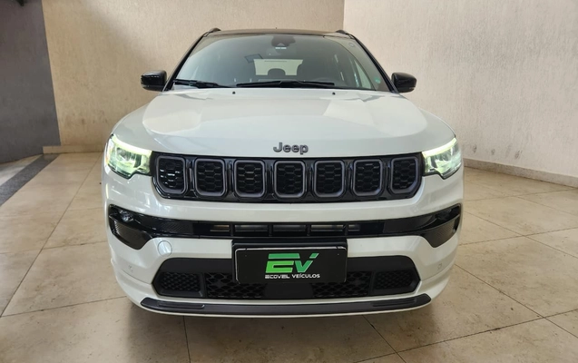 imagem-https://www.socarrao.com.br/sc-vehicle-images-prod/29722/1775051950296-ed4322cd-3f59-4128-9a3a-fe6eaaf2001e.jpg