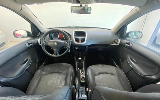 imagem-https://www.socarrao.com.br/sc-vehicle-images-prod/2972244/1789066579713-8331382_13_B_047fbc7382.jpeg