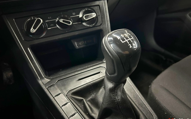 imagem-https://www.socarrao.com.br/sc-vehicle-images-prod/2972299/1785522225540-003_39aa23ff9f981d346f168ac4470ed0d1.png