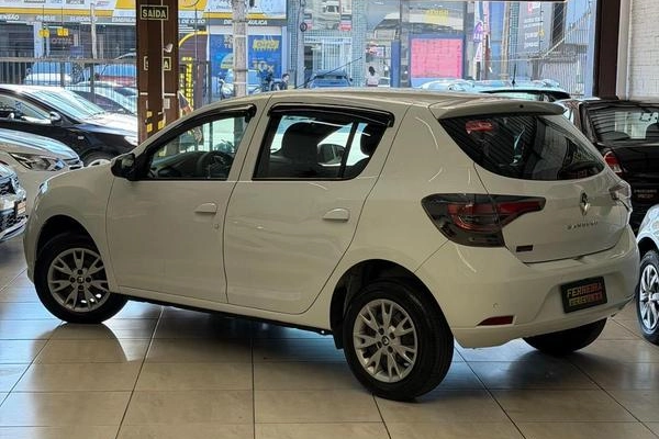 imagem-https://www.socarrao.com.br/sc-vehicle-images-prod/2972459/1786103162812-8336878_0_B_655e2987b6.jpeg