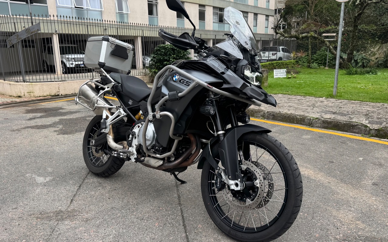imagem-https://www.socarrao.com.br/sc-vehicle-images-prod/2972600/1785522651038-SU1HXzc4NTUuanBlZw.jpeg