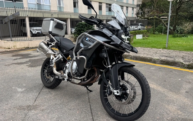 imagem-https://www.socarrao.com.br/sc-vehicle-images-prod/2972600/1785522651038-SU1HXzc4NTUuanBlZw.jpeg