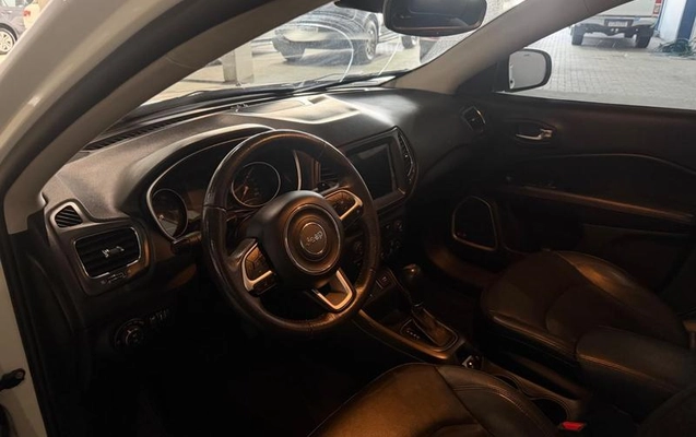 imagem-https://www.socarrao.com.br/sc-vehicle-images-prod/2972780/1789491526642-8337070_5_B_fbca28676d.jpeg