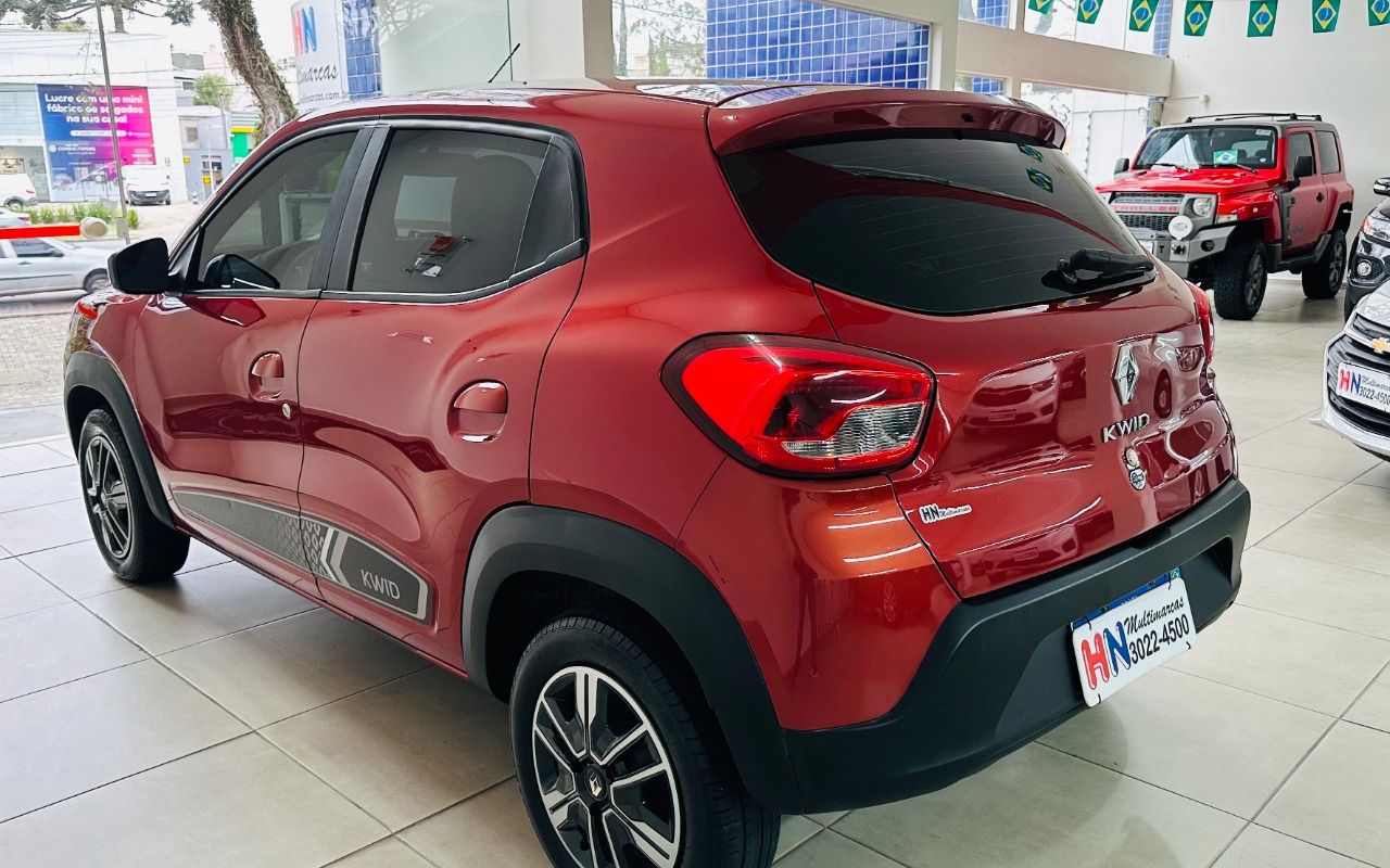 imagem-https://www.socarrao.com.br/sc-vehicle-images-prod/2972815/1785523083591-MjhhLmpwZWc.jpeg