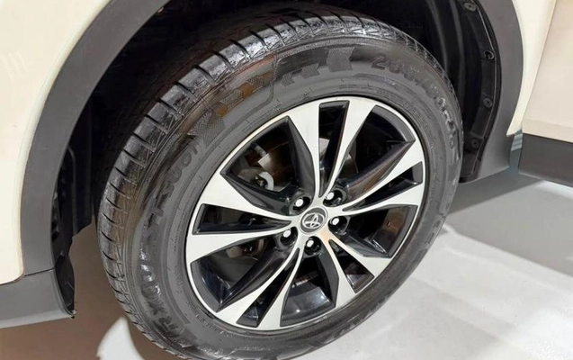 imagem-https://www.socarrao.com.br/sc-vehicle-images-prod/2972832/1785523180949-8337119_5_B_8b4780eaa0.jpeg