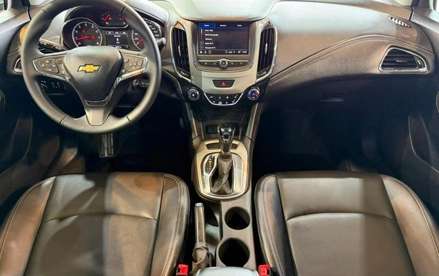 imagem-https://www.socarrao.com.br/sc-vehicle-images-prod/2973195/1789567168491-8337257_14_B_d054ba0a2d.jpeg