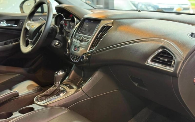 imagem-https://www.socarrao.com.br/sc-vehicle-images-prod/2973195/1789567168496-8337257_9_B_4f38b46b83.jpeg