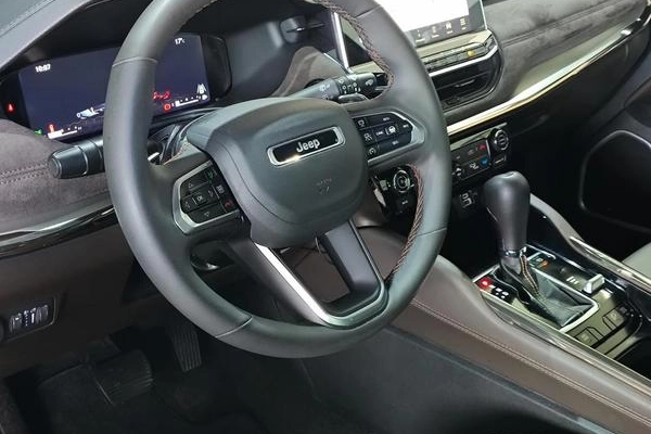 imagem-https://www.socarrao.com.br/sc-vehicle-images-prod/2973476/1785937532408-8076655_7_B_f70603387d.jpeg