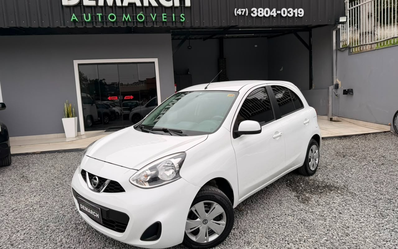 Nissan MARCH 1.0 12V Flex 5p 2015 Branco — foto 1 de 3